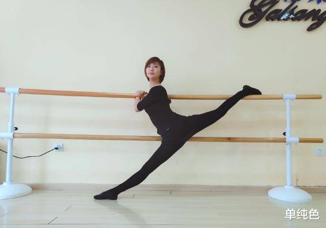 原创陈慧仪陈嘉上前妻前夫娶小31岁娇妻她养一双儿女长大