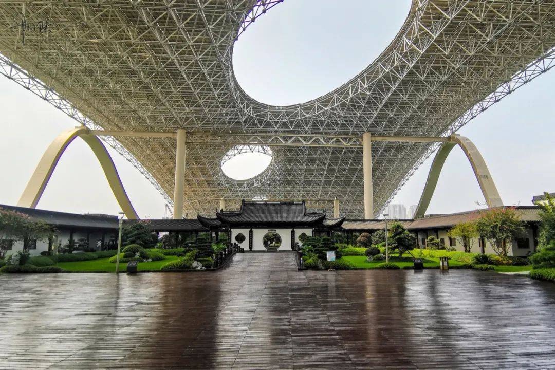 炎炎夏日,这个高大上的g20峰会体验馆也是相当冷清,门可罗雀_杭州