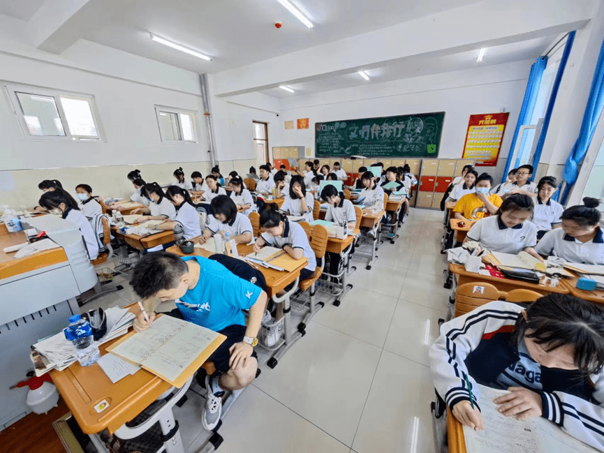 长春市第九中学:让因材施教成为"温度教育"的助推器_个性化_教学系统