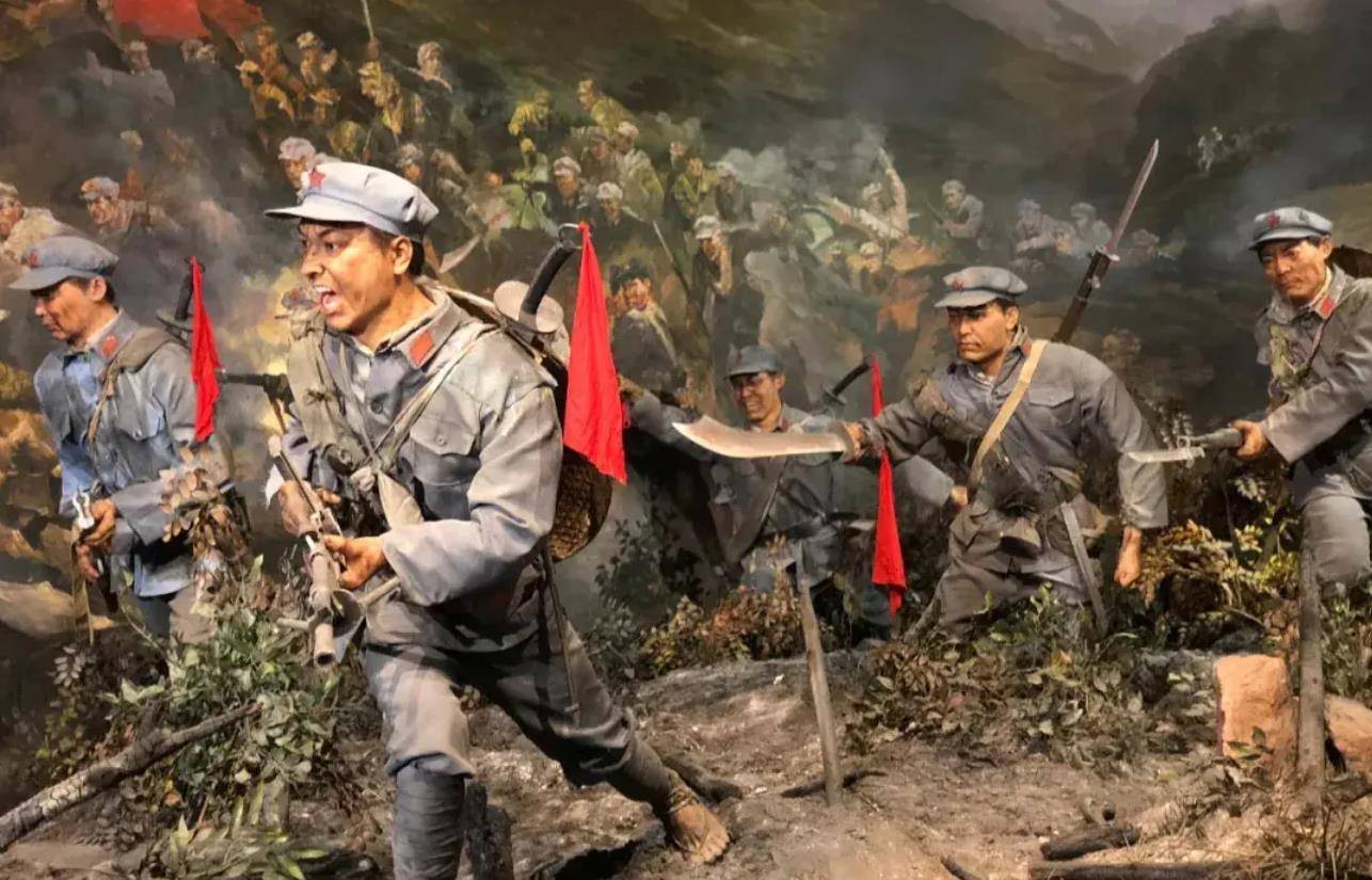 "红52团"神秘失踪,中央三次调查无果,70年后山村