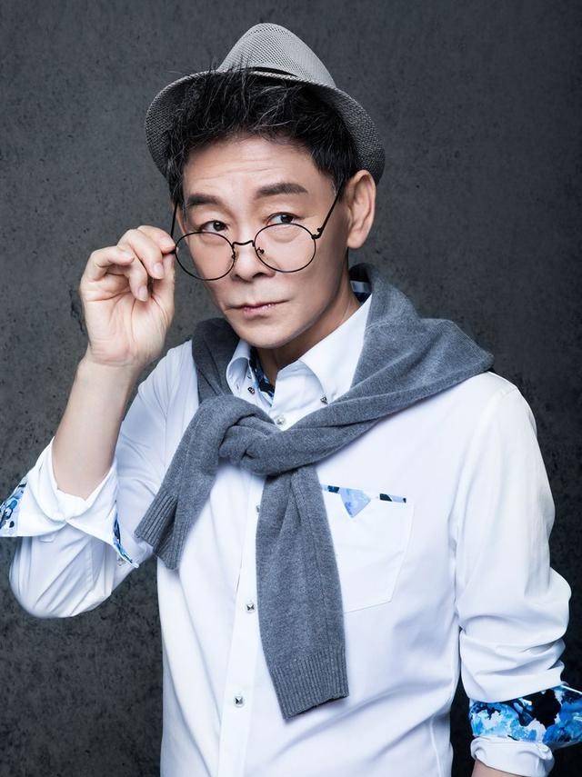 表演艺术家李光复如今70多岁仍未息影一生最大的骄傲是儿子