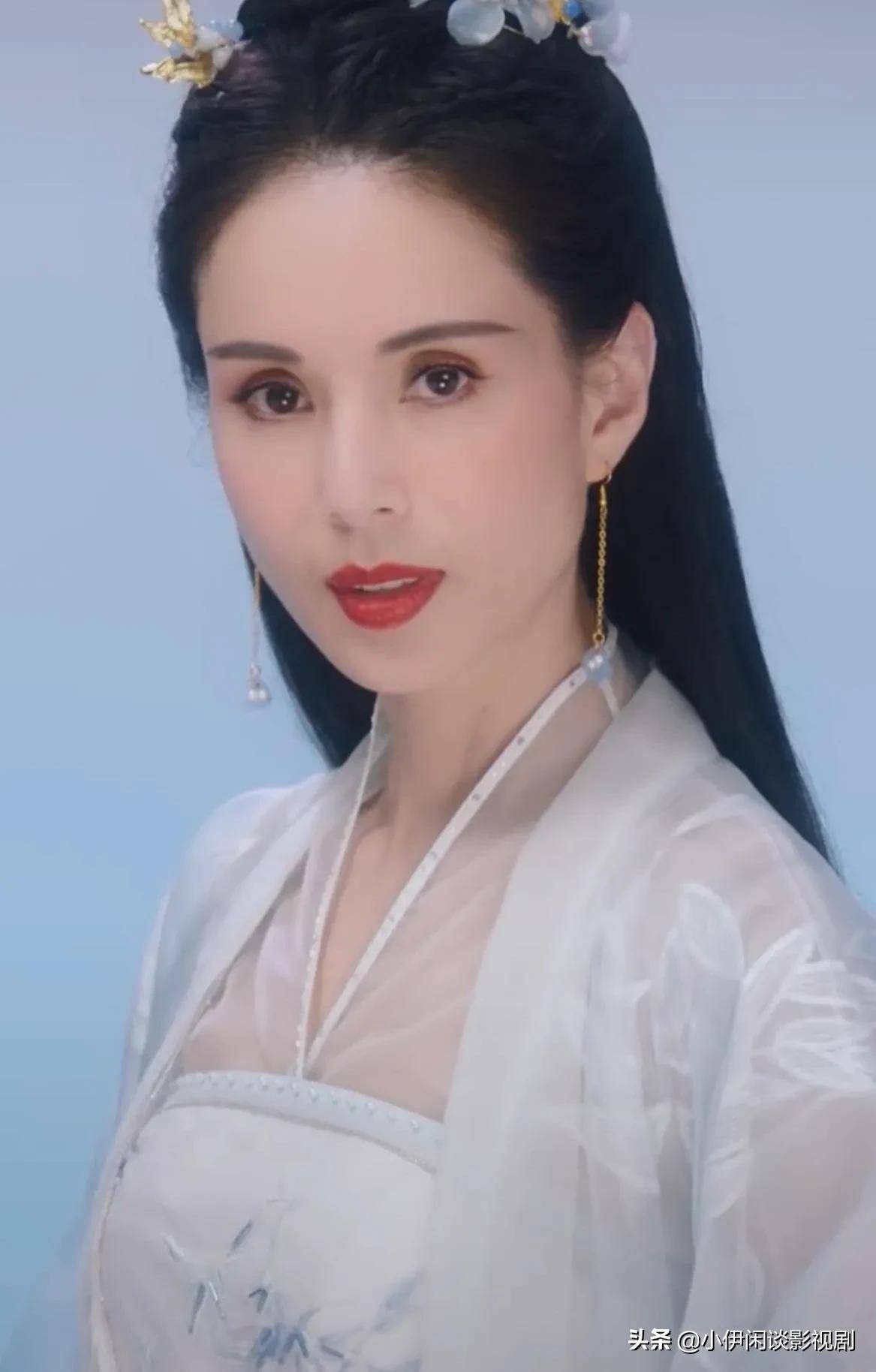 原创且试天下5位青年女演员都输给了姑姑李若彤杨洋被刘海拖累