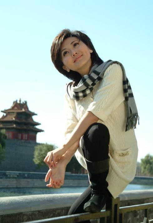 原创央视主持人柴璐45岁至今未婚事业成为她婚姻路上的绊脚石