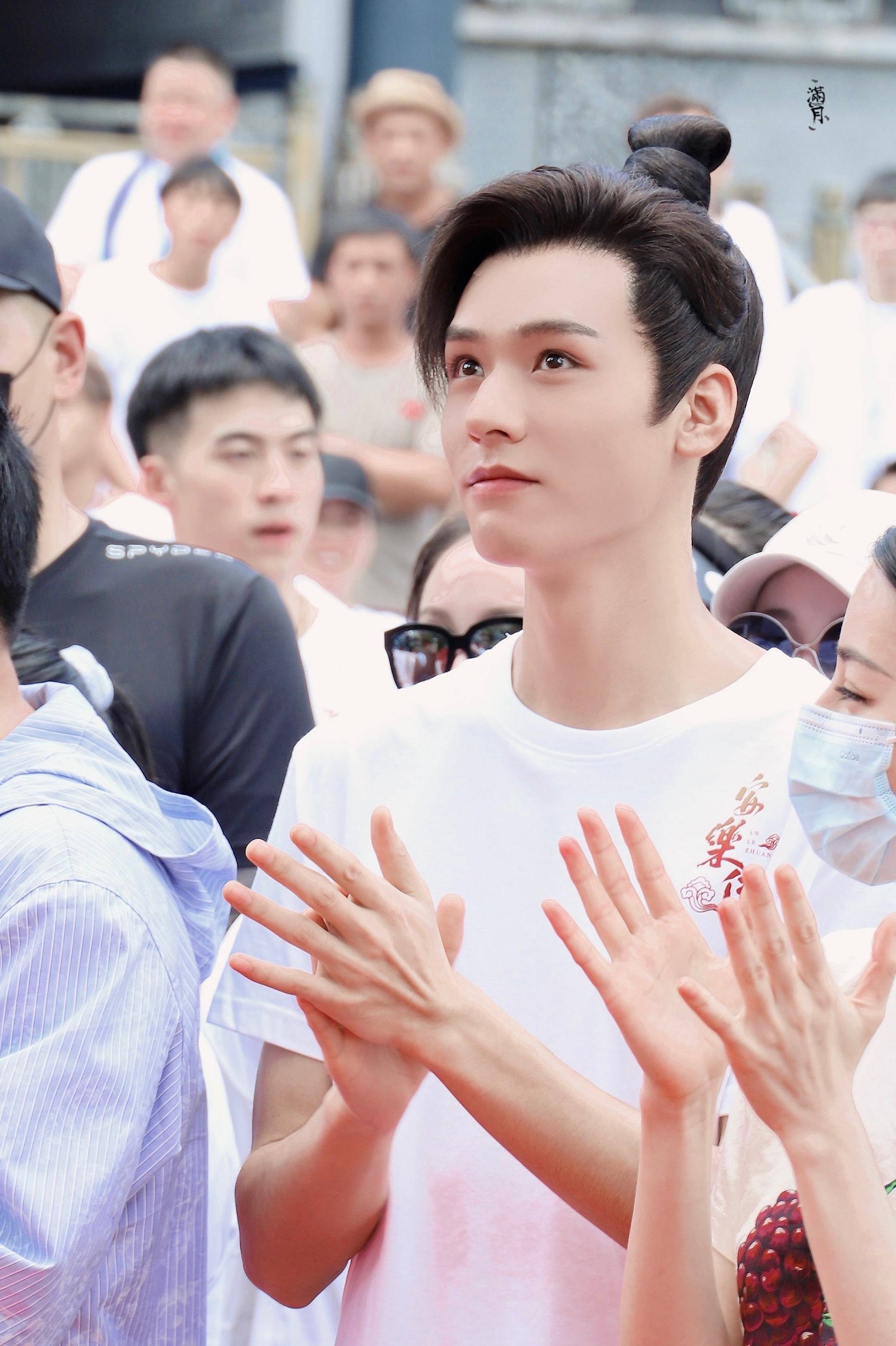 "纪云禾"迪丽热巴仙气飘飘,另一新剧与龚俊组成颜值天花板_作品_小说