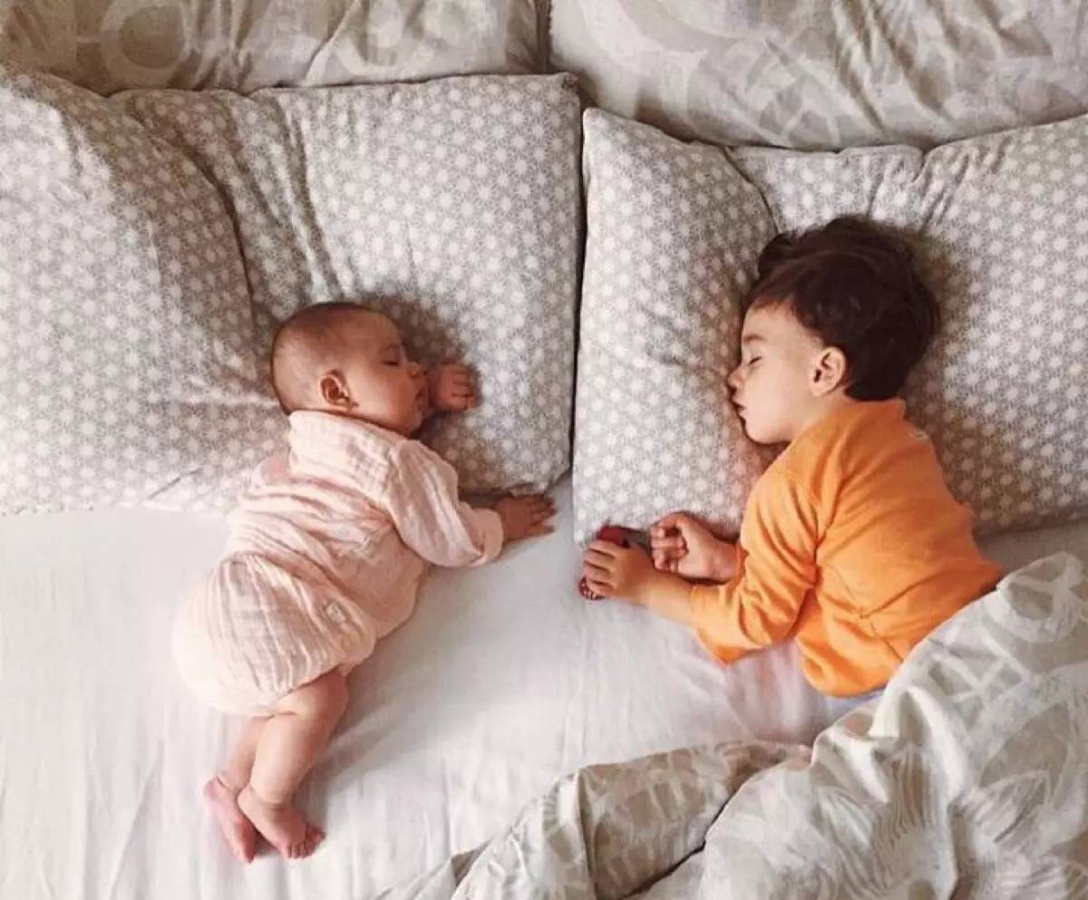 婴幼儿一般睡眠多少时间为正常？孩子身高发育与睡眠有关系吗？