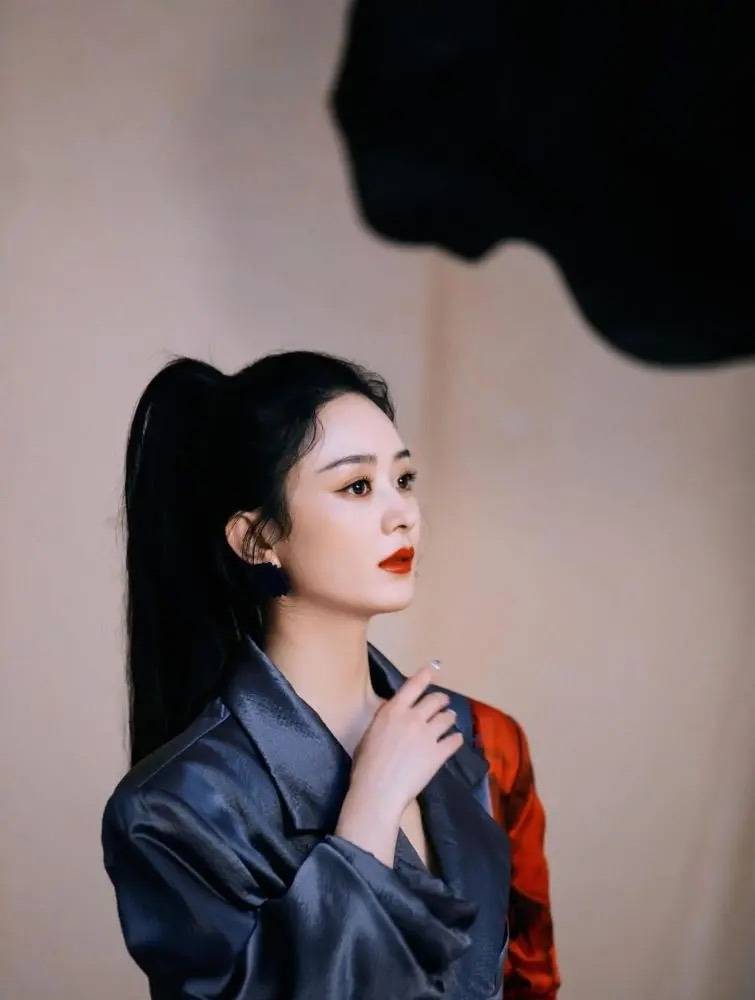 女明星太会玩,马尾也能百变,江疏影流苏马尾,金晨半扎高马尾好绝_脸型