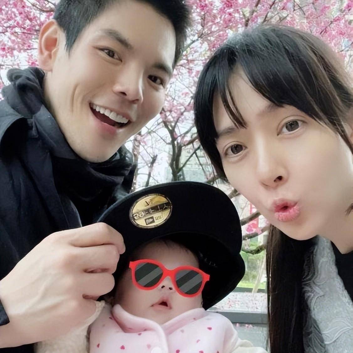 原创生女儿奖励12亿未进门郭碧婷疑产二胎男孩向佐约美女k歌被拍