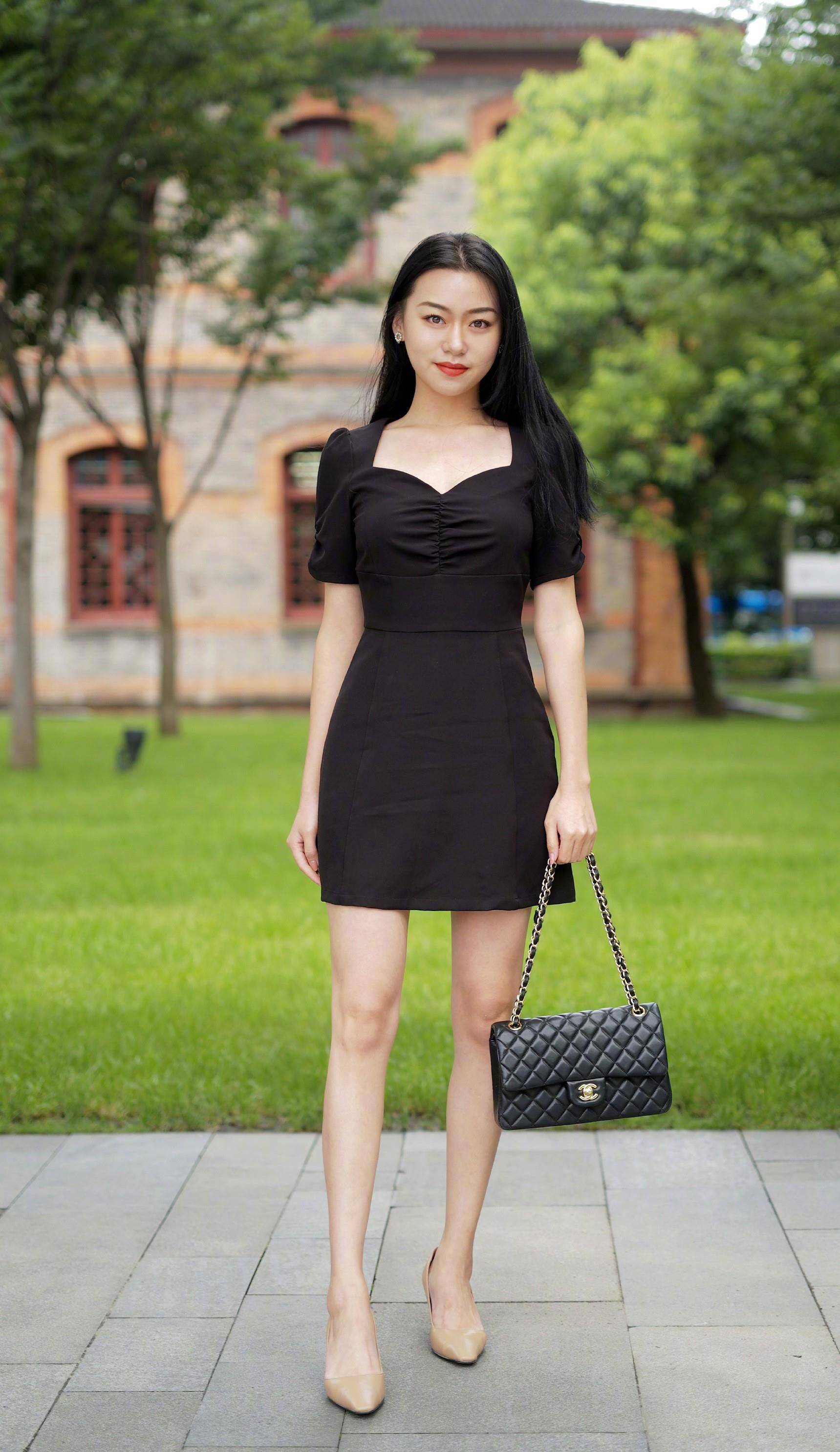 三十岁女人多穿高跟鞋,鞋跟不用太高,让你气质优雅女人味十足_美女