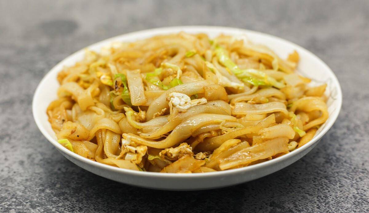 原创牛肉炒河粉这样做味道鲜美好吃到想多吃两碗