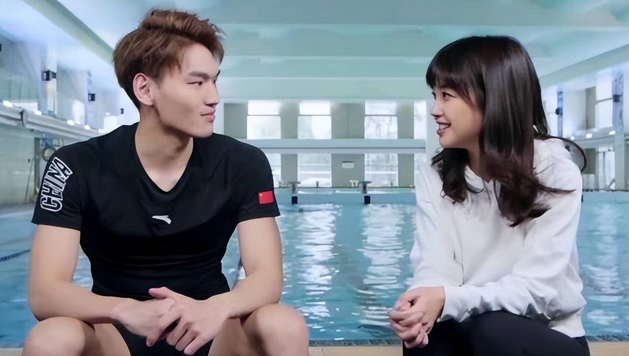 王冰冰 徐嘉余_王冰冰徐嘉余疑官宣恋情_易烊