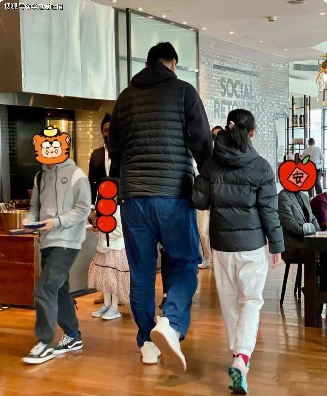 原创
“昨晚和喜欢的女生看电影,做了一件很浪漫的事,结果她把我拉黑了?”