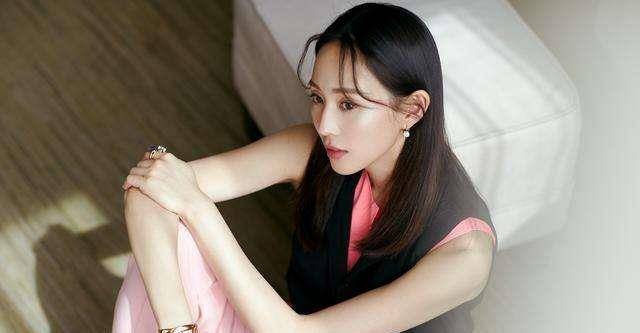 她是彭于晏心中独一无二的女神38岁经常纯素颜晒自拍冻龄了