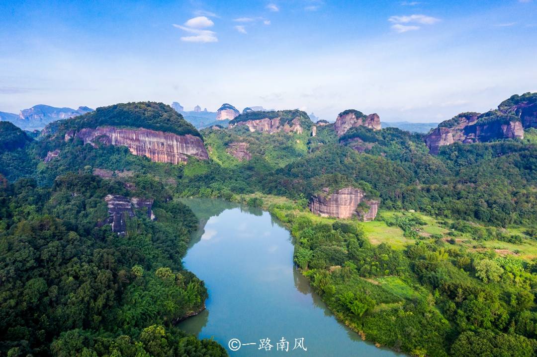 韶关丹霞山，广东省唯一的世界自然遗产，鬼斧神工让人大开眼界