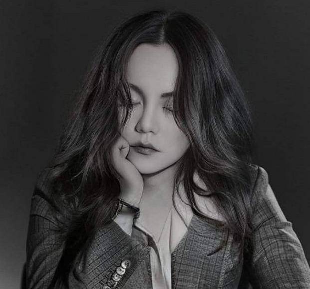 男星女装造型,许凯变小甜甜,官鸿初恋脸,看到尹正:给大佬让路_黄旭熙