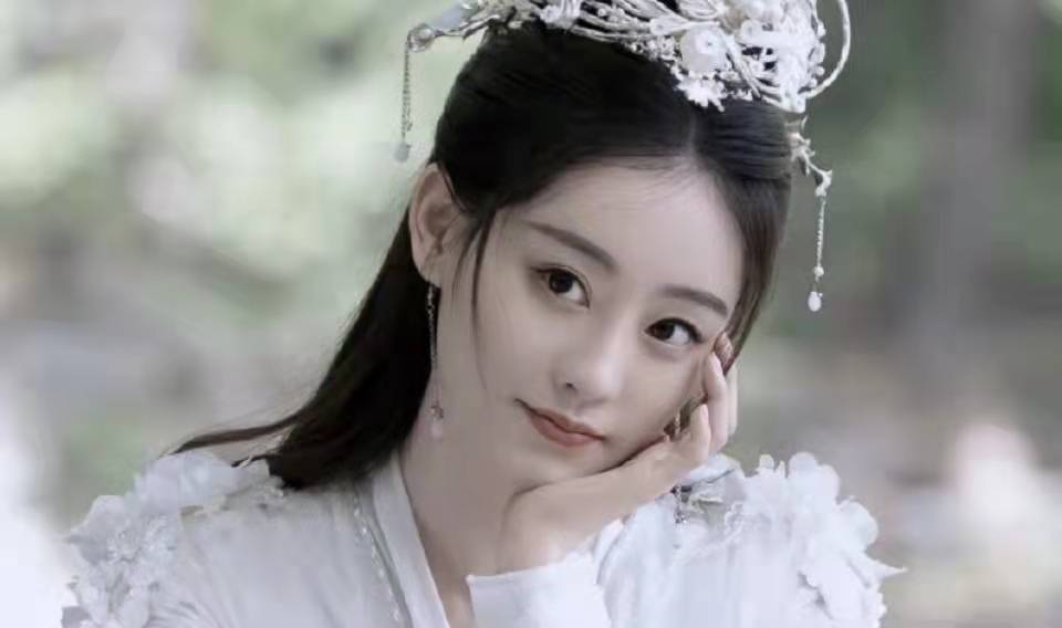 不过好像出席了真人剧开机仪式之后,辰东大神就回去连夜在新书《深空