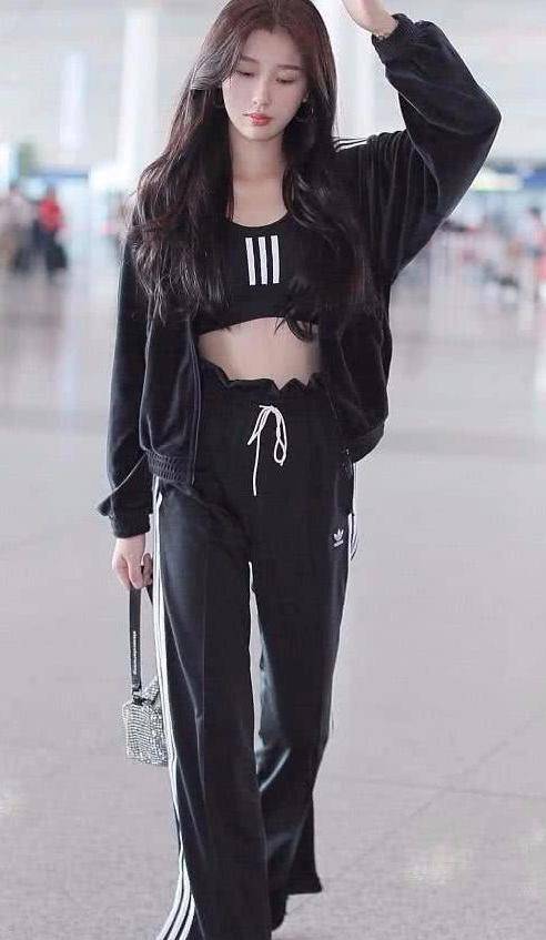 169的虞书欣在她们面前都成了矮子_张艺凡_观众_女生