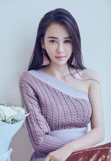 气质优雅身材有型亚洲最美瑜伽“教母”太美获成龙认可米乐M6 M6米乐(图1)