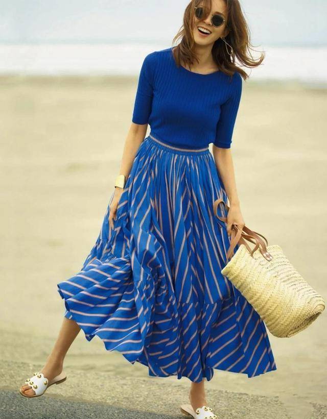 原创优雅静谧的日系蓝色系穿搭显眼却不浓烈诠释成熟女性高级气质