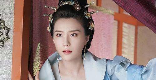 我的姐姐:肖战罗云熙都有一个好姐姐,王凯有两个,谁的姐姐最好_灵汐