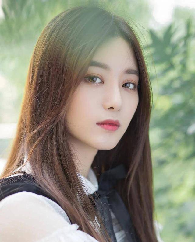 徐艺洋不愧是女团出来的 来自搜狐网