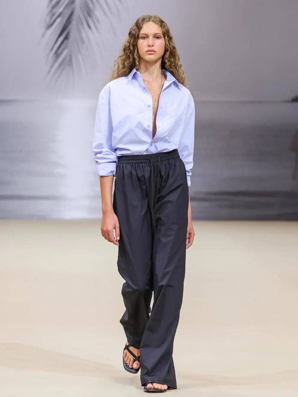 2022 rtwalberta ferretti spring 2022 rtw▽▽/来自秀场上的阔腿裤