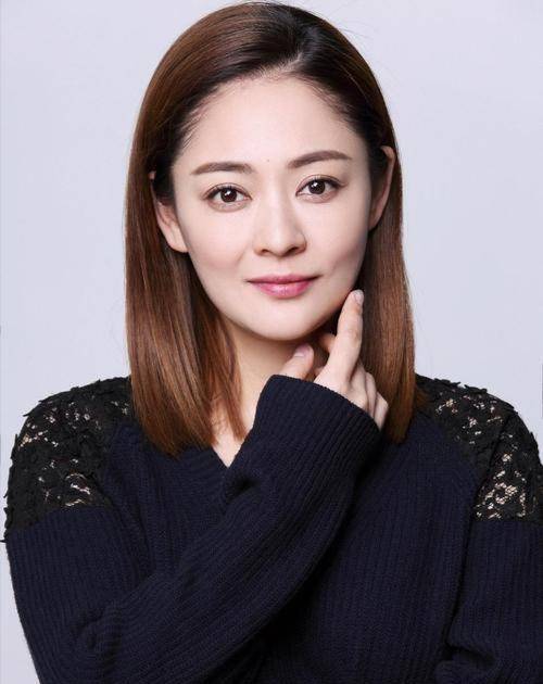 原创好久不见还记得上错花轿嫁对郎里的方小巧吗她现在长这样