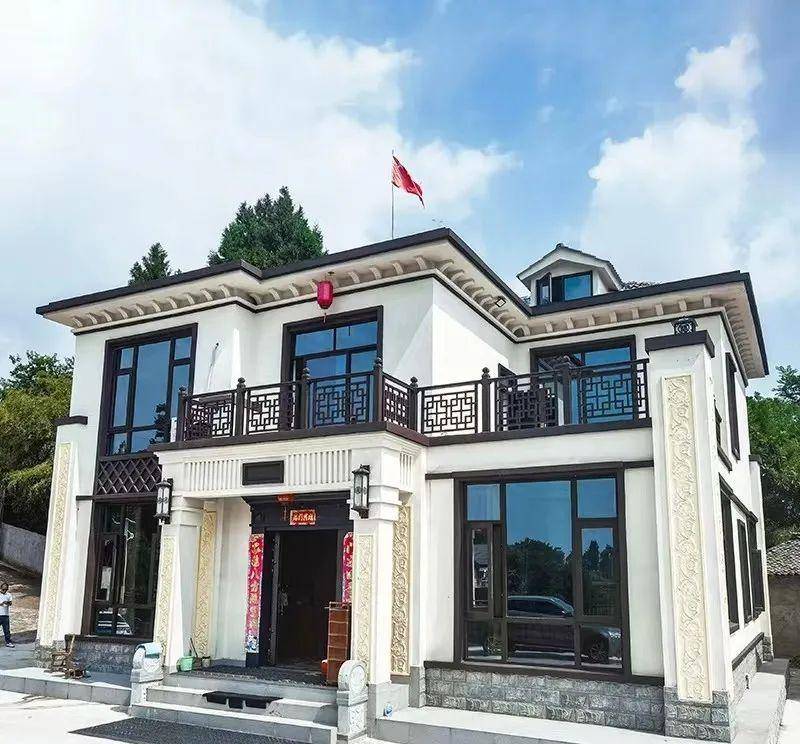 原创在新的二层中式小屋里快乐的夏天