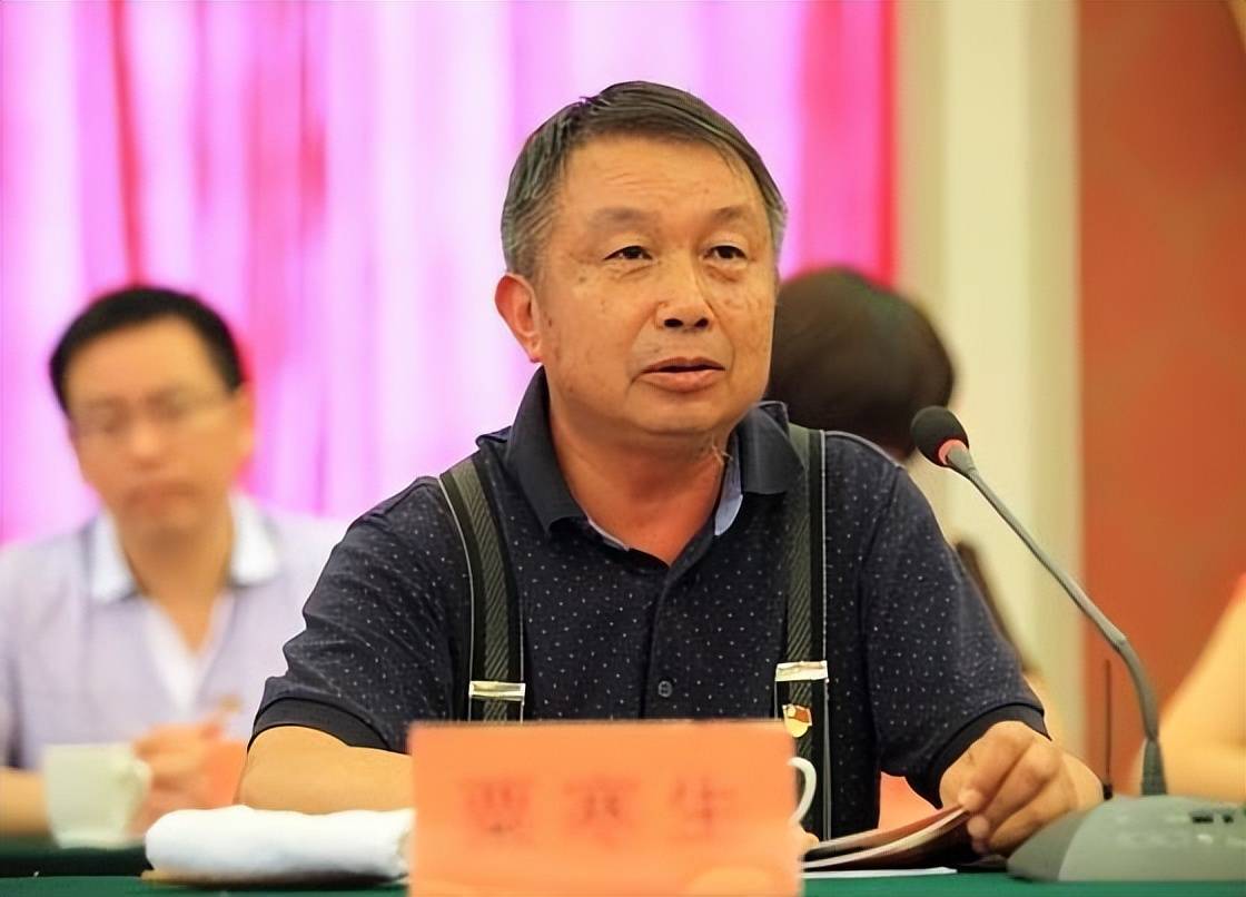 粟裕的次子粟寒生,出身于海军,成为中国远洋公司副总经理_工作_父亲