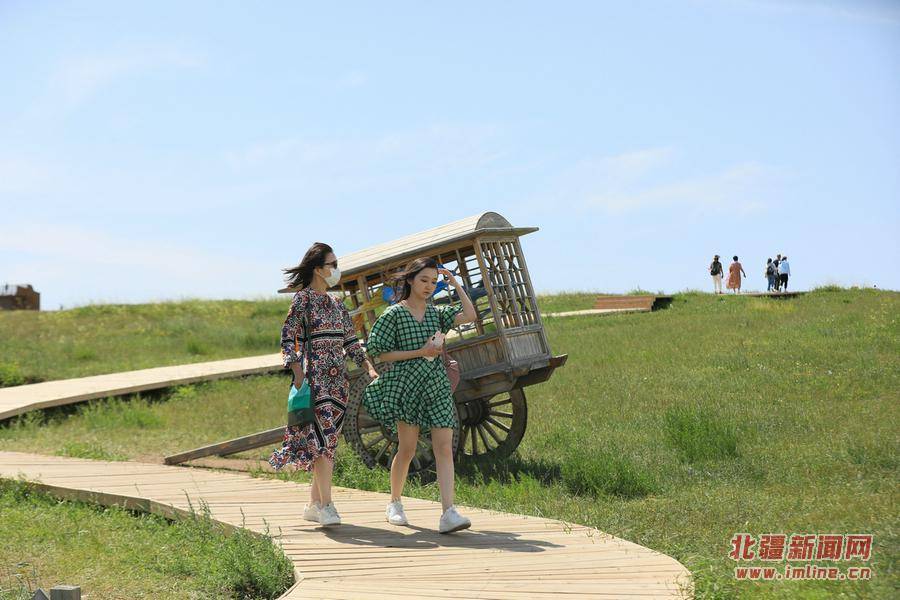 【大美边疆·飞阅内蒙古】空中俯瞰鹿城之巅云中草原