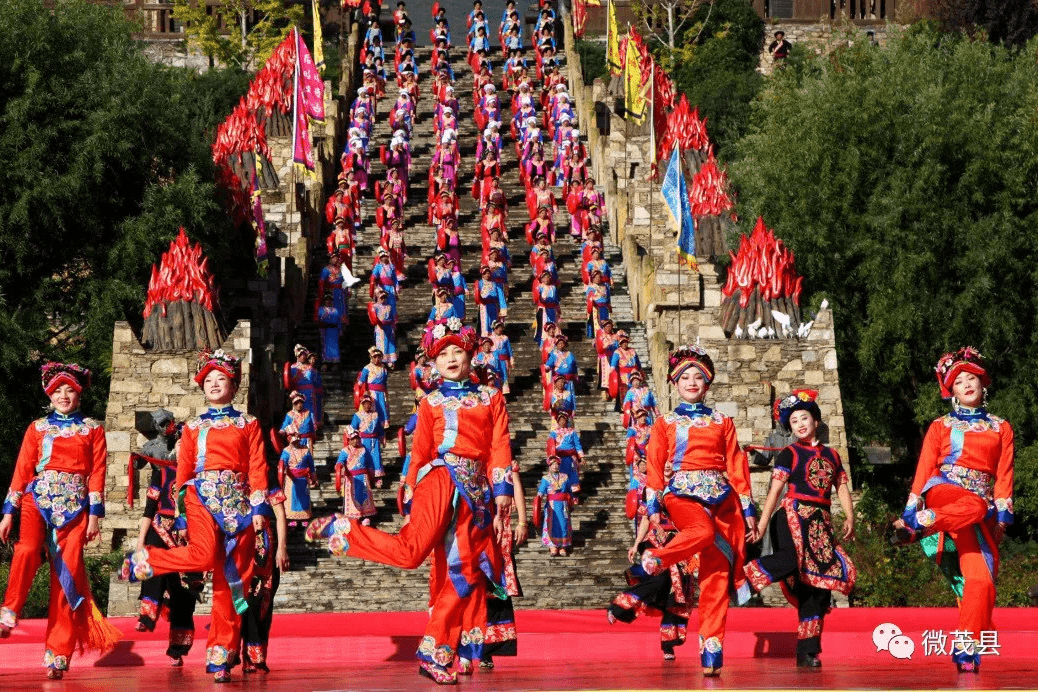 羌城茂县:用一场非遗之旅邂逅羌风古韵_羌族_文化_王官寨