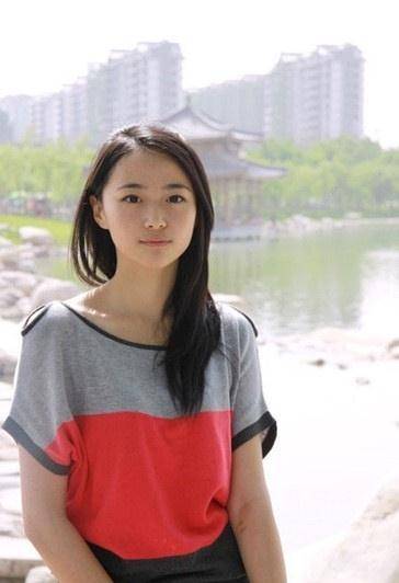 莫名撞脸古巨基侧脸完美忧郁胡渣男,很帅这个同学好像吴彦祖和罗云熙