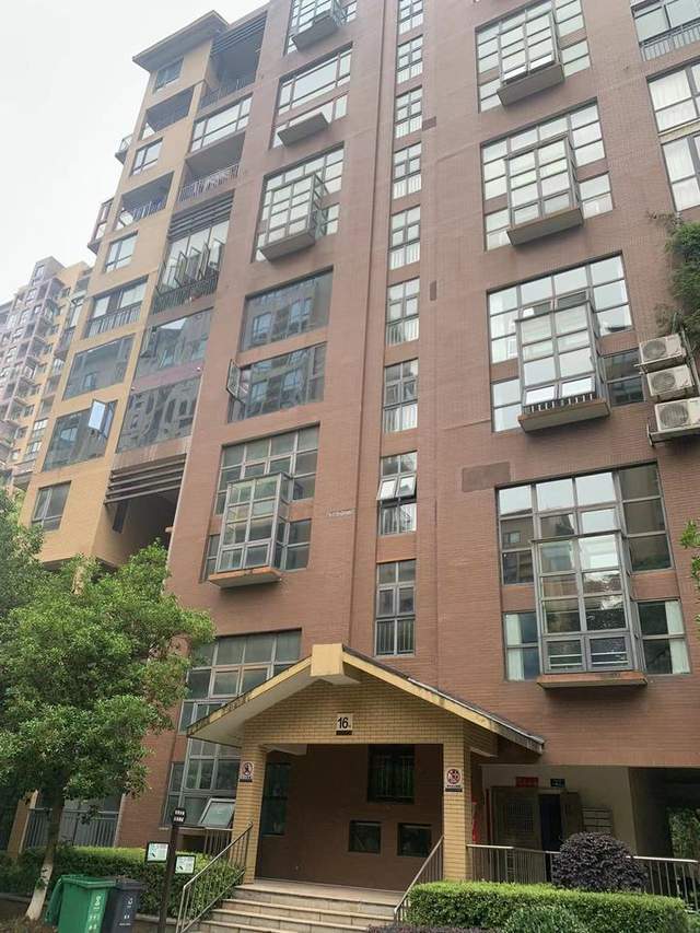 雨花区嘉华城16栋301室房屋图片竞拍日期:2022年8月