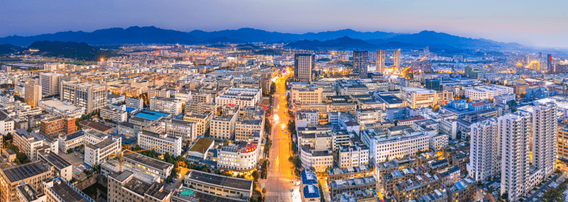 佛堂古镇现代面貌浙江省义乌市是世界闻名的"小商品之都",义乌人敢闯