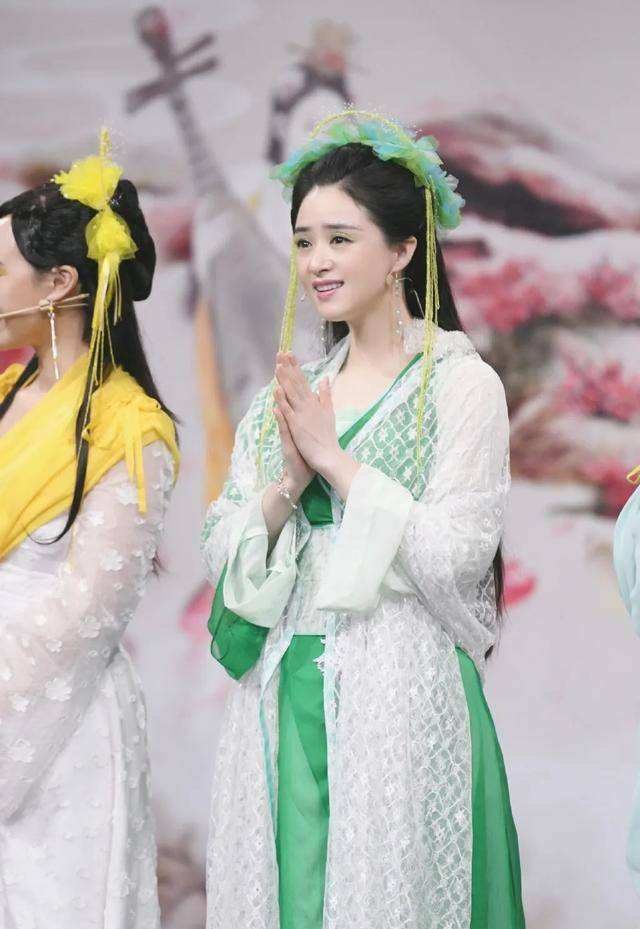 从华妃,樊胜美到田雨岚,她真的太适合这些又美又惨的女人了_蒋欣_职场