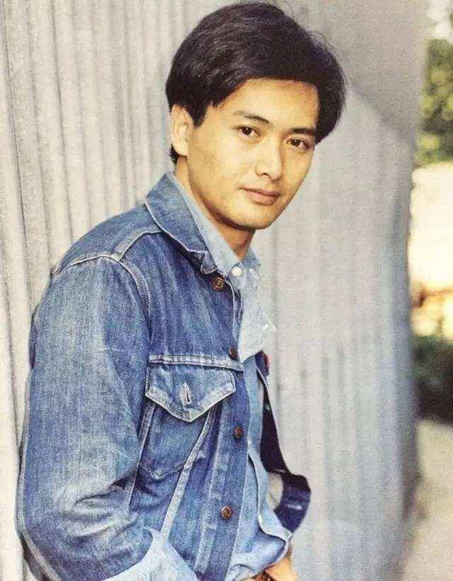 1976年出演个人首部电影《投胎人》,1980年在民国剧《上海滩》中饰演