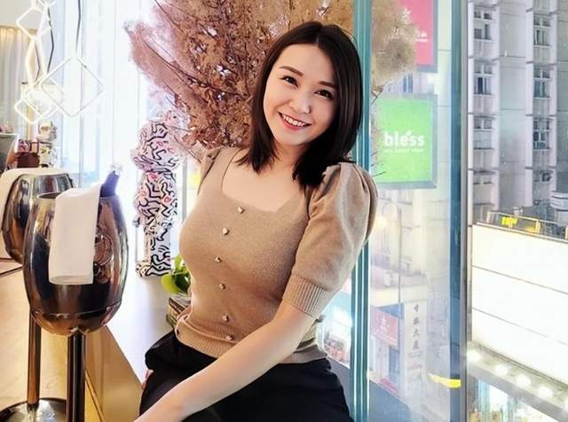 TVB前女星黄颖君成文体旅局媒体主任！月薪达7万港币,是拍戏的好几倍