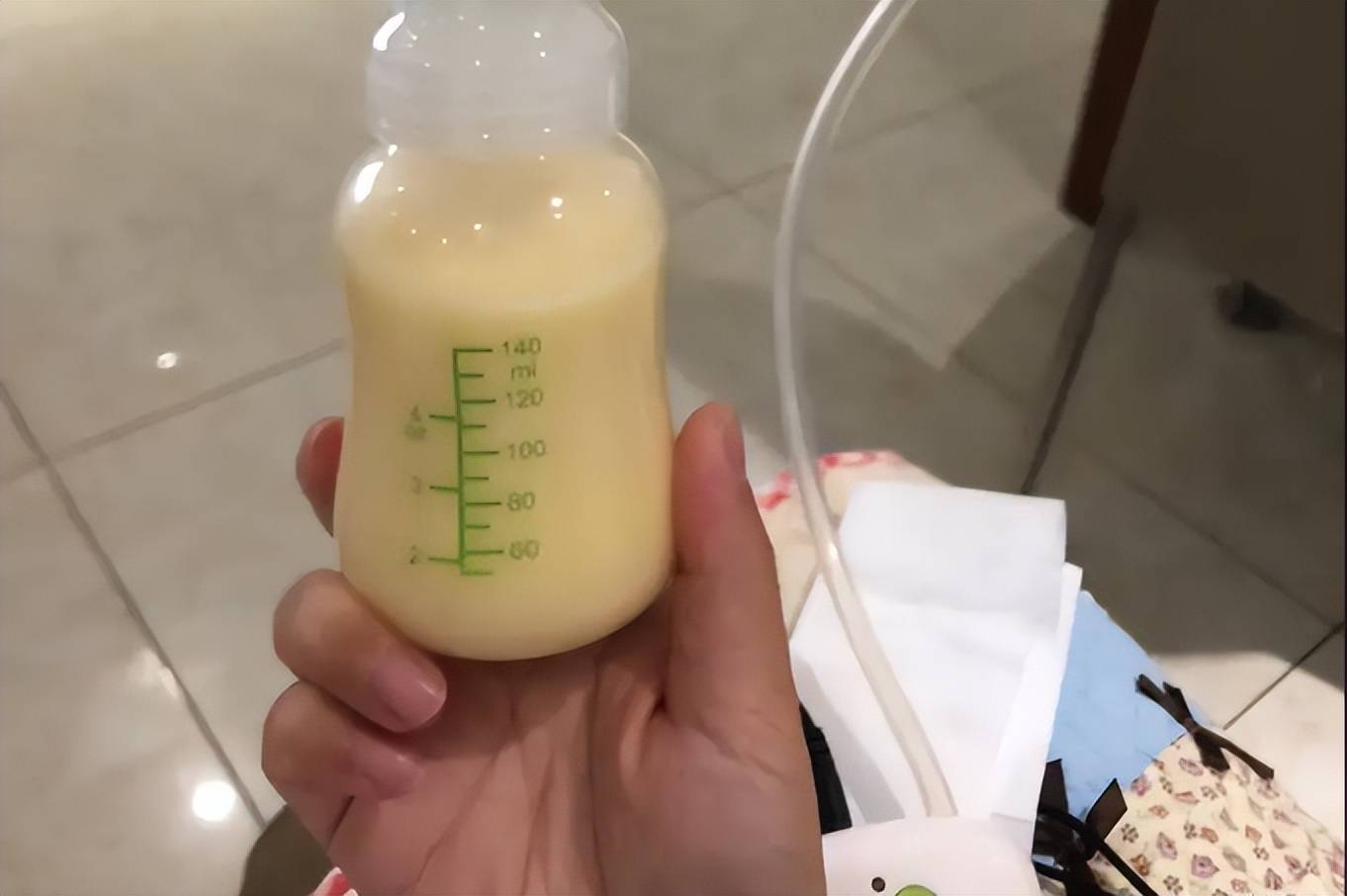 瓶喂母乳和亲喂母乳,到底有何区别？宝妈可别搞混淆了