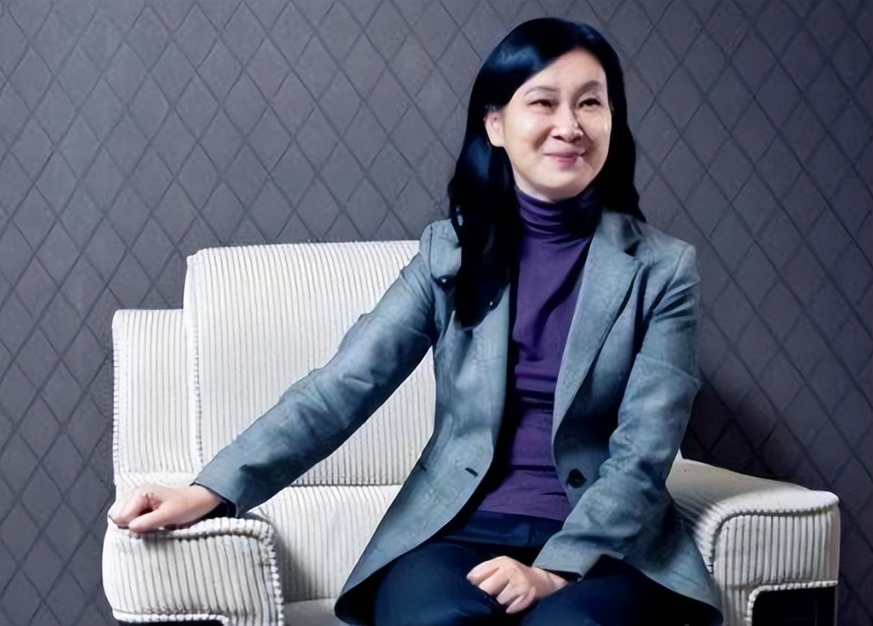 陈春花"学历造假"后续,本人已从北大辞职,却有网友提出质疑_陈春花