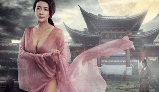 原创她被称为最时尚潘六姐与2米高巨人分手后找侏儒新男友