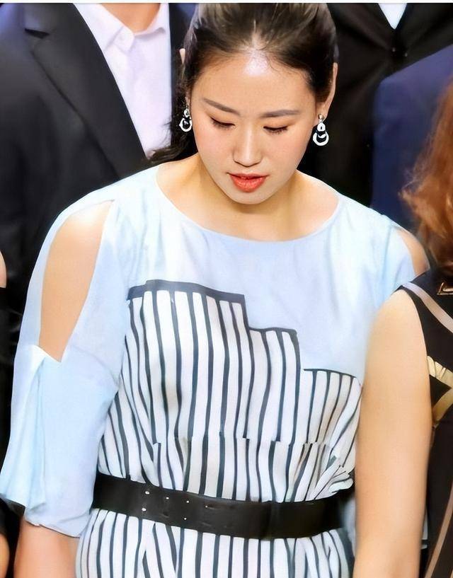 35岁重新开始,闫妮换了新的位置,退休生活很精彩,收入也暴露了_辽宁