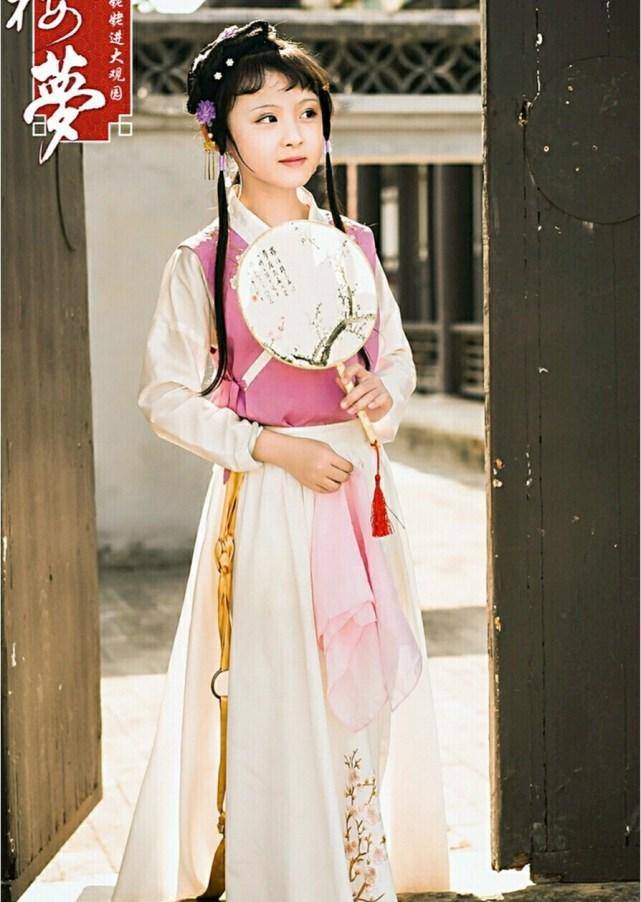 陶奕希"美人胚子",第4个不当明星太可惜_红楼梦_未来_姥姥