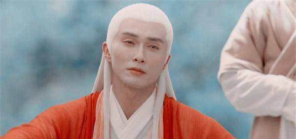 枕上书:聂初寅打败凤九,护妻的帝君出场太喜感!