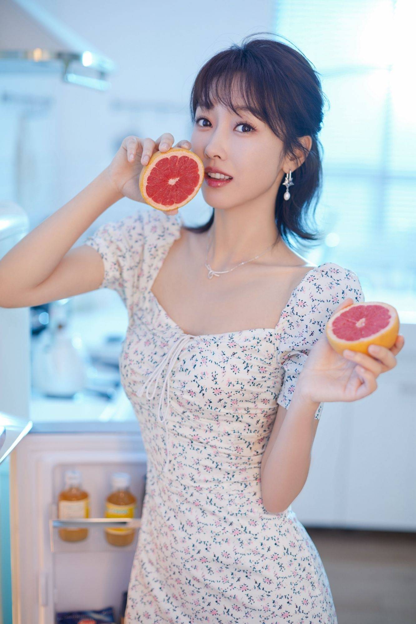 宣璐斑点连衣裙美腿性感写真_宣璐_斑点_连衣裙