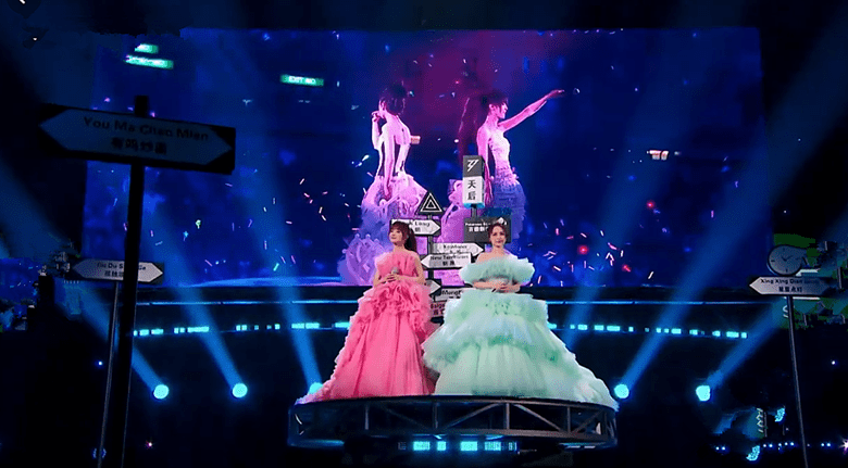 从初舞台的初次亮相，到一场场公演的惊艳锐变，姐姐们的每一个舞台都精