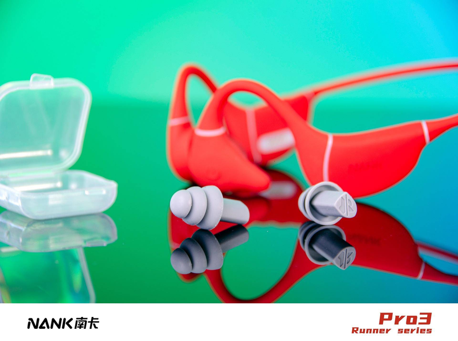 IPX8级防水、16GB音乐存储—南卡Runner Pro3运动型骨传导蓝牙耳机