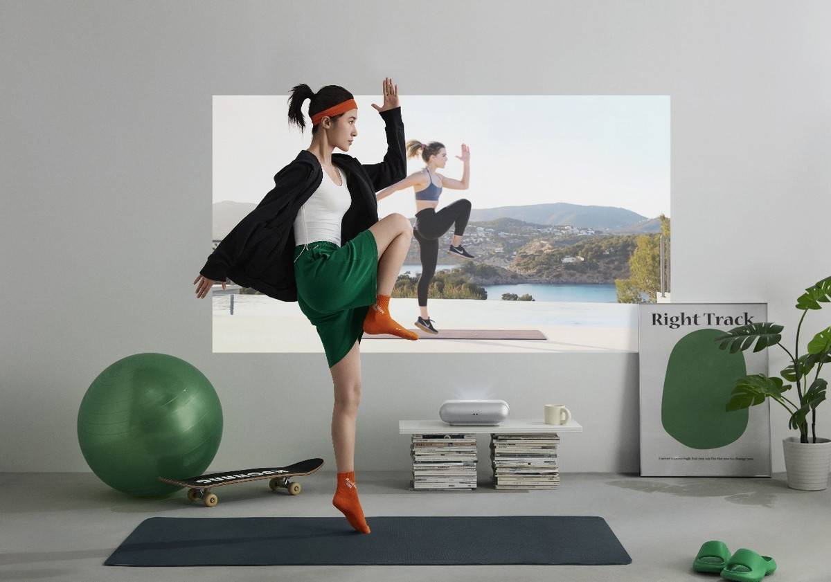 被新华社高度评价的坚果,推出新品O1S超短焦投影,值得买吗?