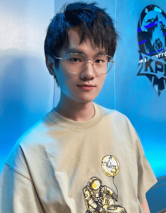 kpl第一快嘴瓶子首秀,挑战高手变结拜现场,天赐被大嫂安排_解说_丸子