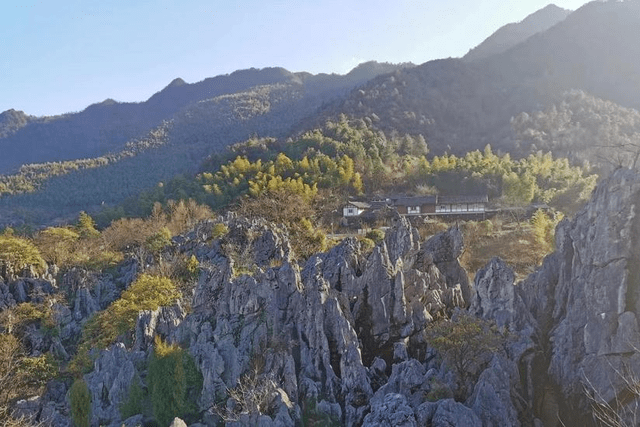 藏在千岛湖的石林景观，规模宏大，景观独特，被誉为华东第一石林