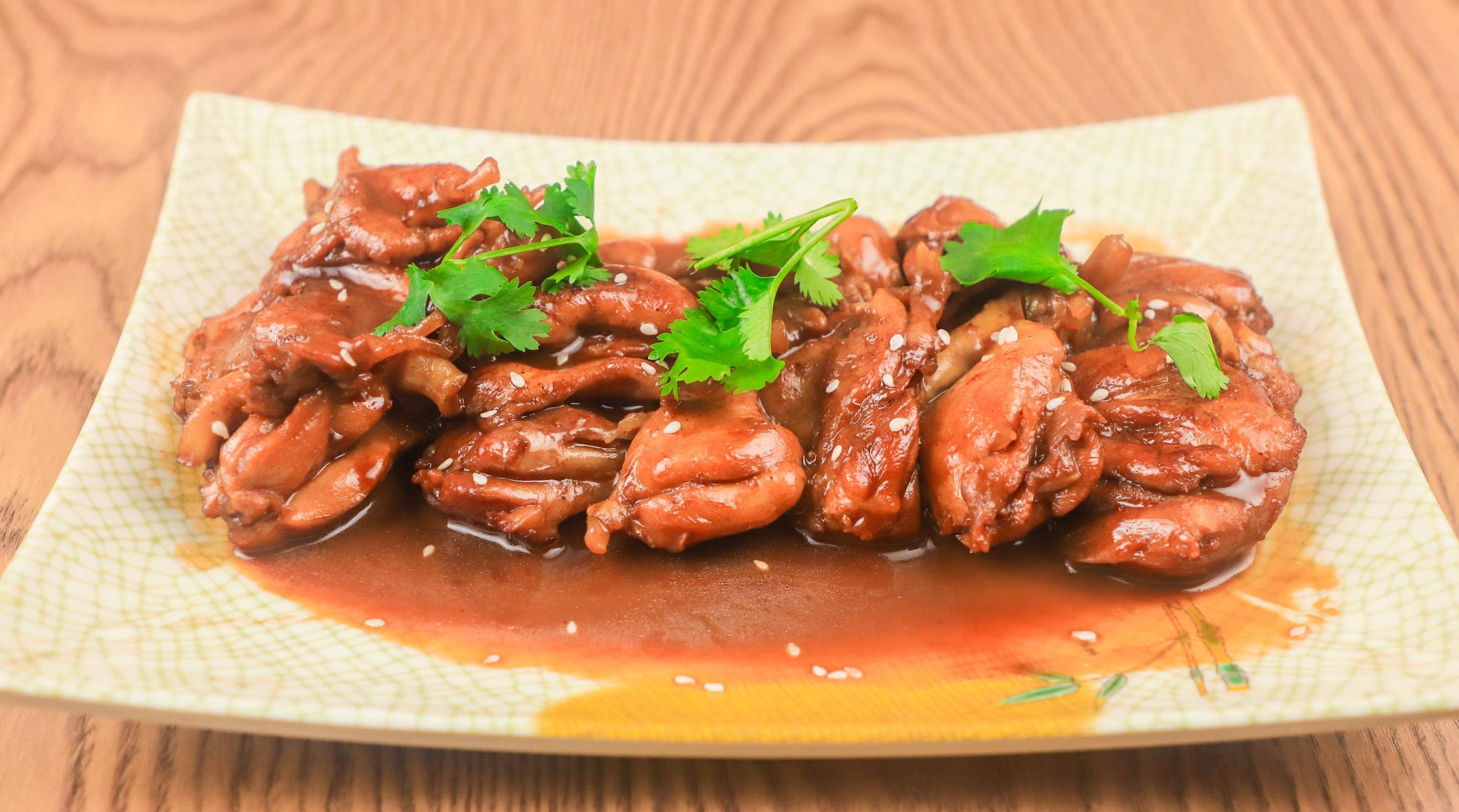 厨师长教你黑椒鸡腿家常的做法,鸡腿色泽诱人,看看就想吃_洋葱_小火