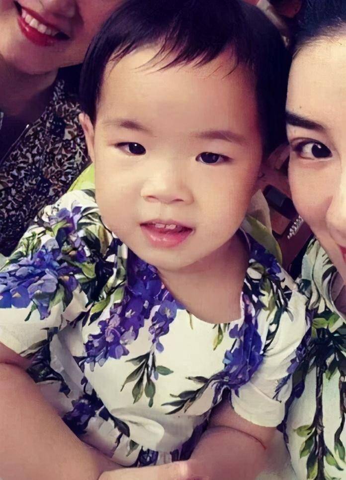 原创女儿被嘲最丑星二代明星父母霸气护崽比起长相内涵更重要